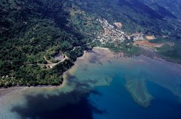 Aerial-view;-Bay;-Comoros-Archipelago;-Forest;-France;-Hills;-Indian-Ocean;-Kaleidos;-Kaleidos-images;-La-parole-à-limage;-Lagoon;-Laurent-Abad;-Low-tide;-Mayotte;-Stories-Pictures;-Village